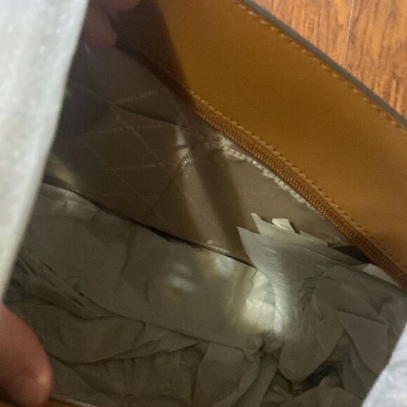 👜👜 Micheal Kors Brown Logo Gilly Drawstring Tote!! Brand New with Tags!! - Picture 8 of 8